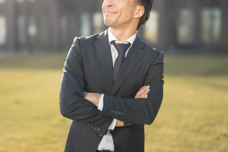 理想の仕事論は大手に勤めながら資産性の高い副業に取り組むこと